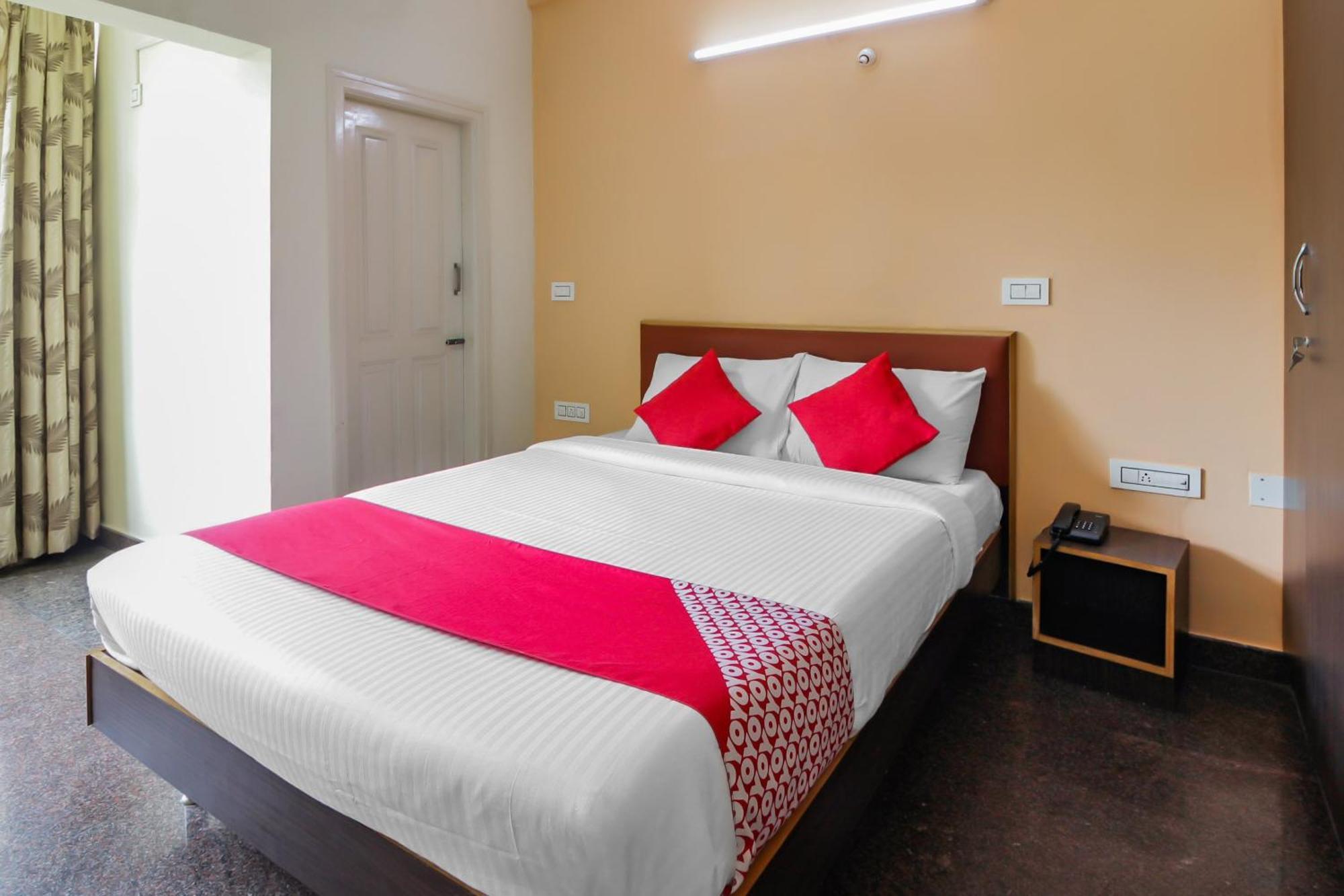 Collection O The Olive Shine Hotel Mysore Bagian luar foto